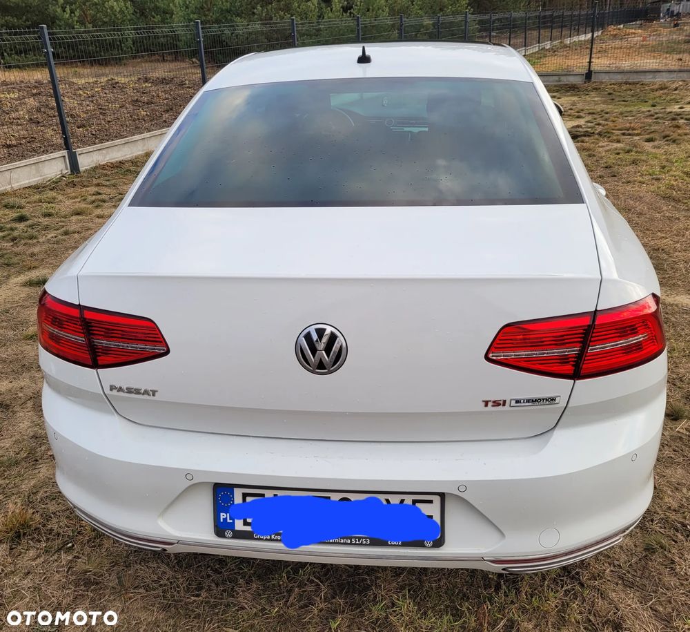 Volkswagen Passat - 3