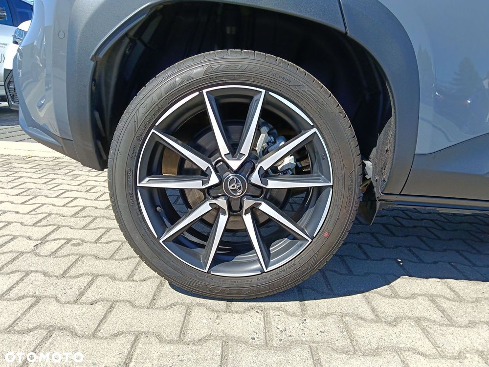 Toyota Yaris Cross - 18