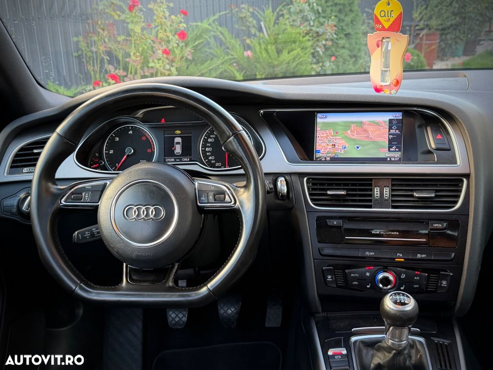 Audi A4 Avant 2.0 TDI DPF S line Sportpaket - 27