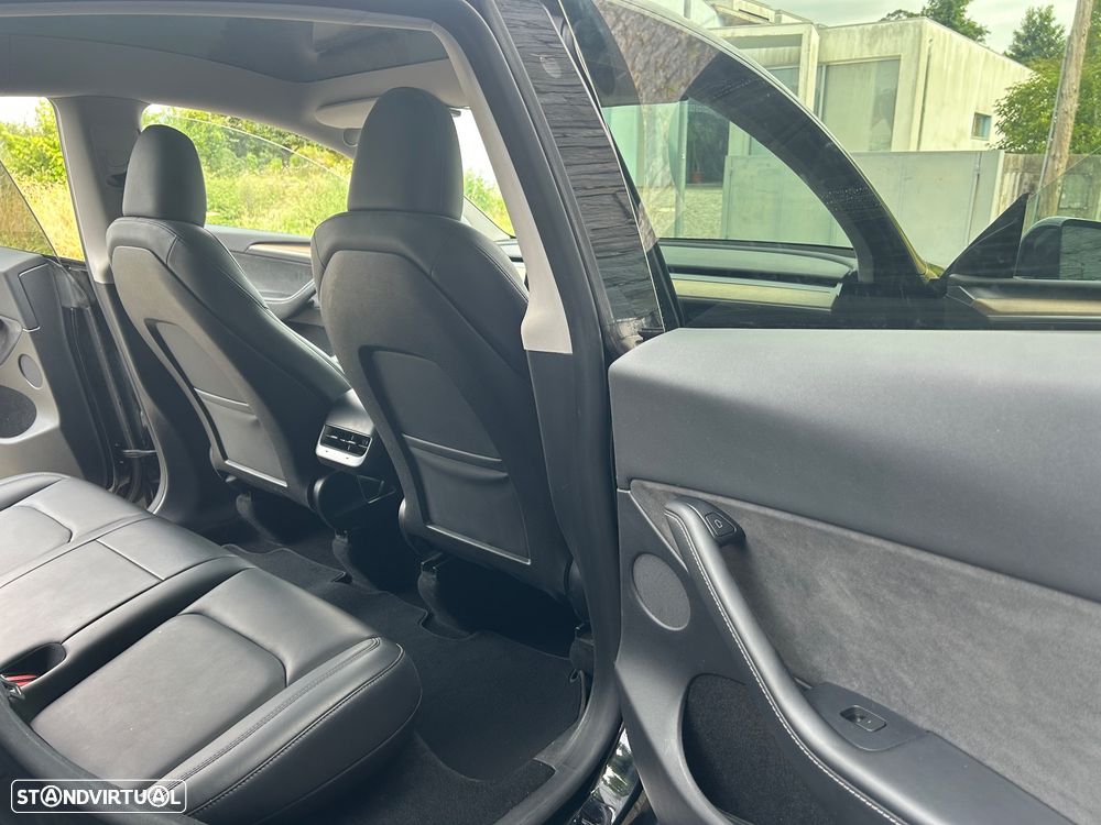 Tesla Model Y Tração Traseira - 18