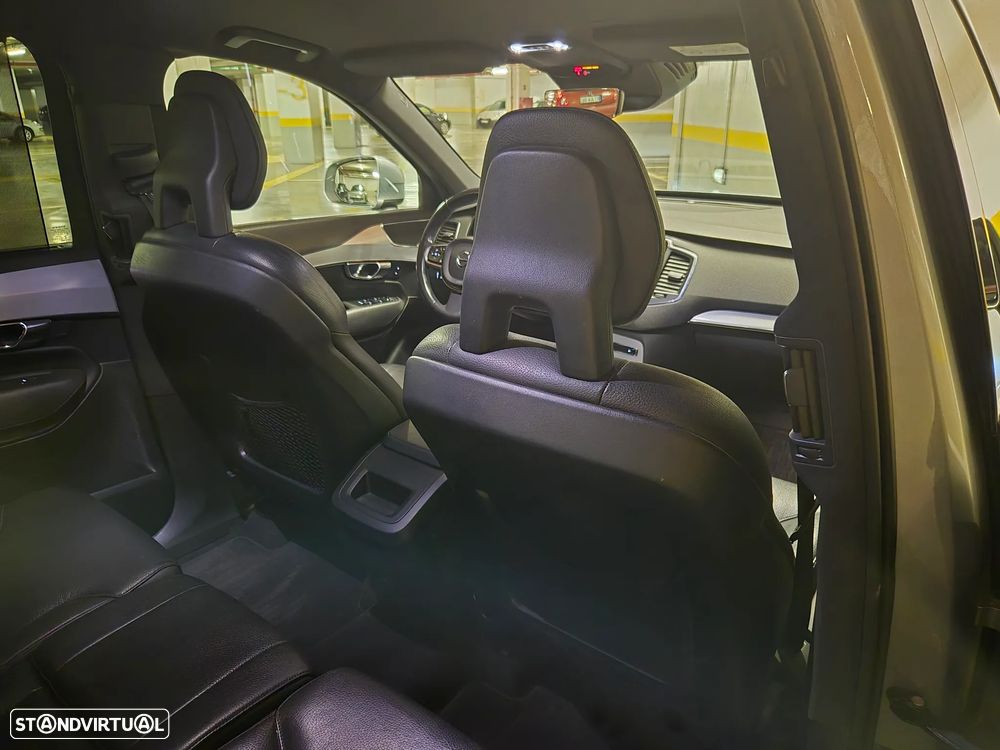 Volvo XC 90 2.0 D5 Momentum AWD - 45