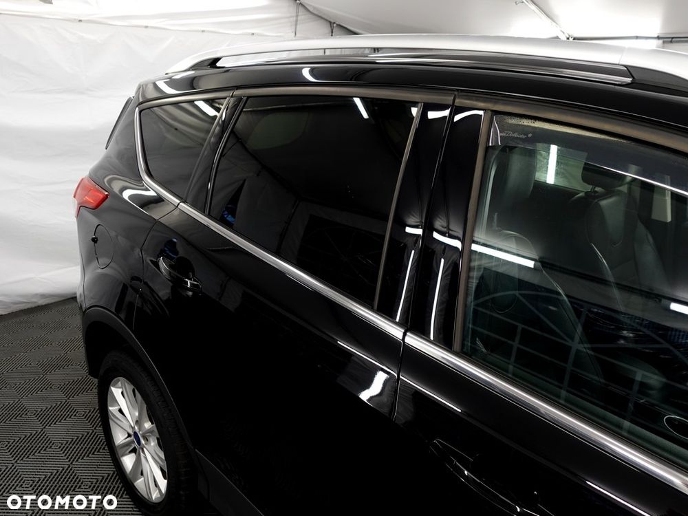 Ford Kuga 2.0 TDCi FWD Titanium - 28