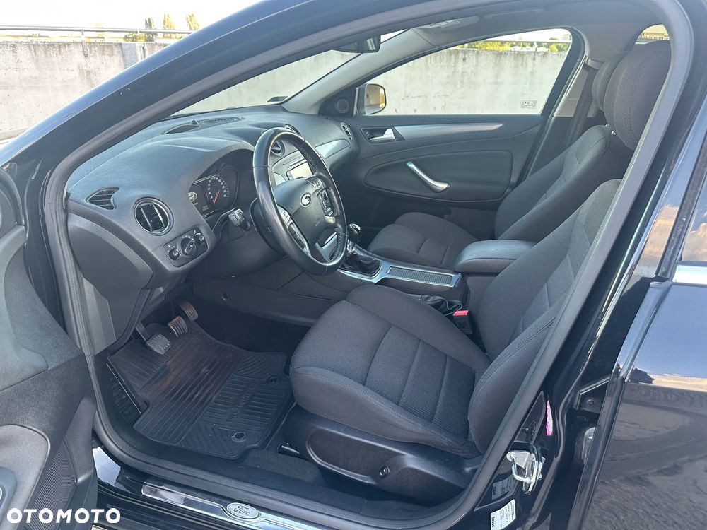 Ford Mondeo 2.0 TDCi Titanium - 16
