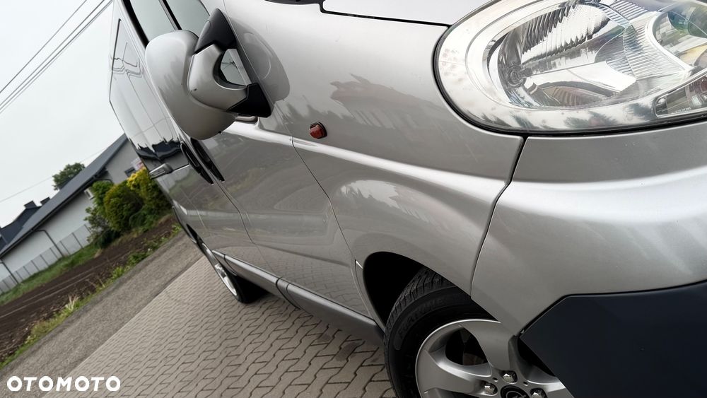 Opel Vivaro - 20