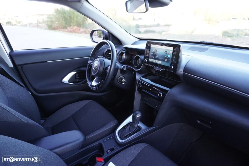 Toyota Yaris Cross 1.5 HDF Comfort Plus - 10