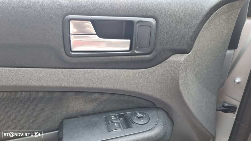 Ford Focus SW 1.6 TDCi Trend - 13