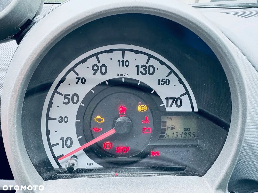 Peugeot 107 - 13