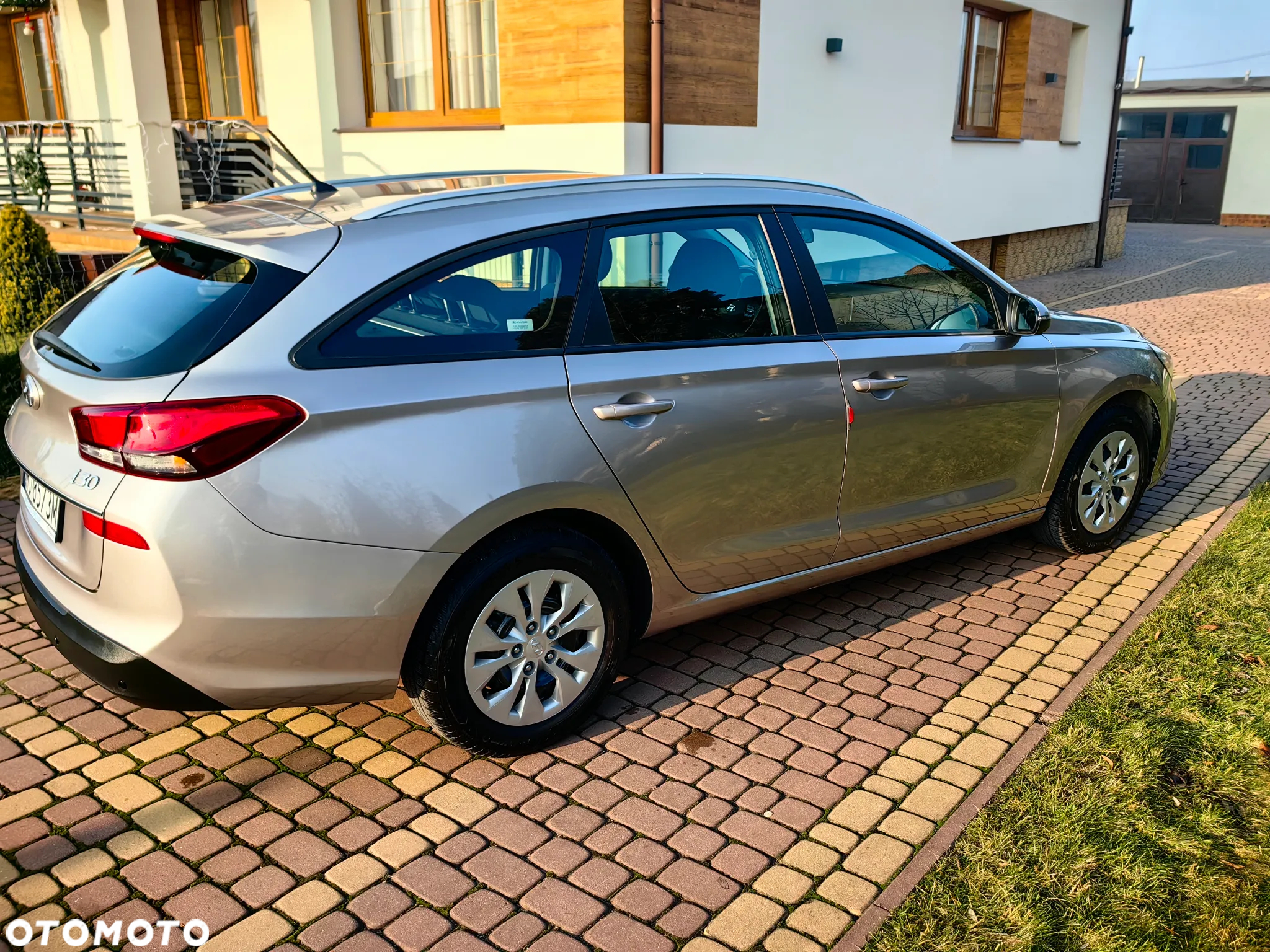 Hyundai i30 1.4 Classic + - 18