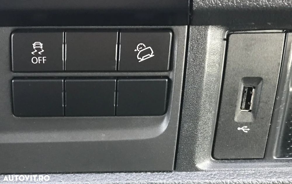 Volkswagen Caravelle T6.1 2.0 TDI 150 kW LR Comfortline DSG 4M - 28