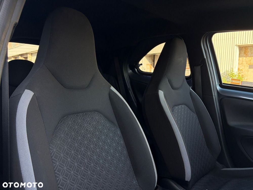 Toyota Aygo X - 18