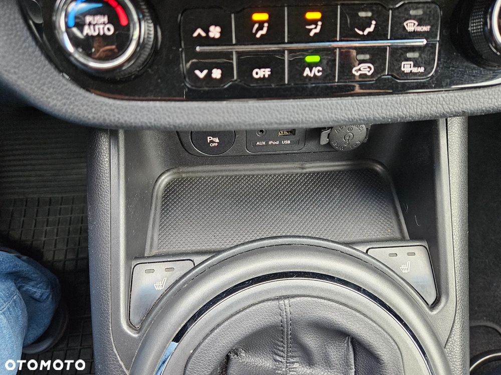 Kia Sportage 2.0 CRDI 4WD Spirit - 24