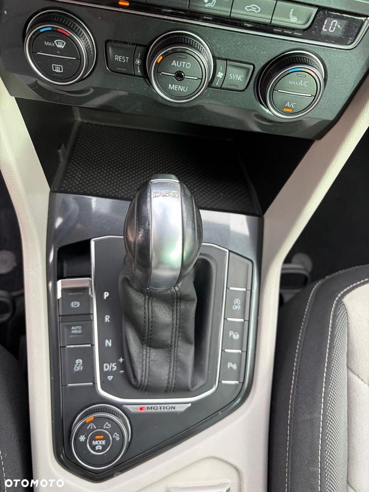 Volkswagen Tiguan 2.0 TDI SCR 4MOTION (BlueMotion Techn.) DSG Highline - 12