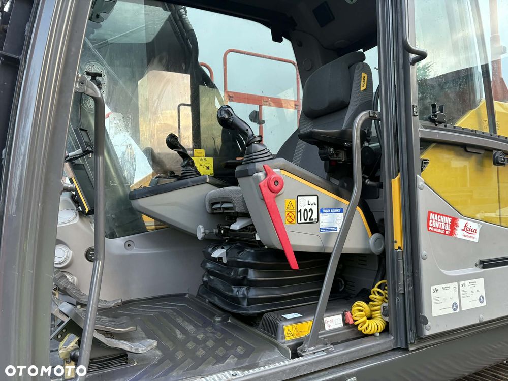 Volvo EC220EL ROTOTILT SZCZYPCE 3 ŁYŻKI 25 TON - 18