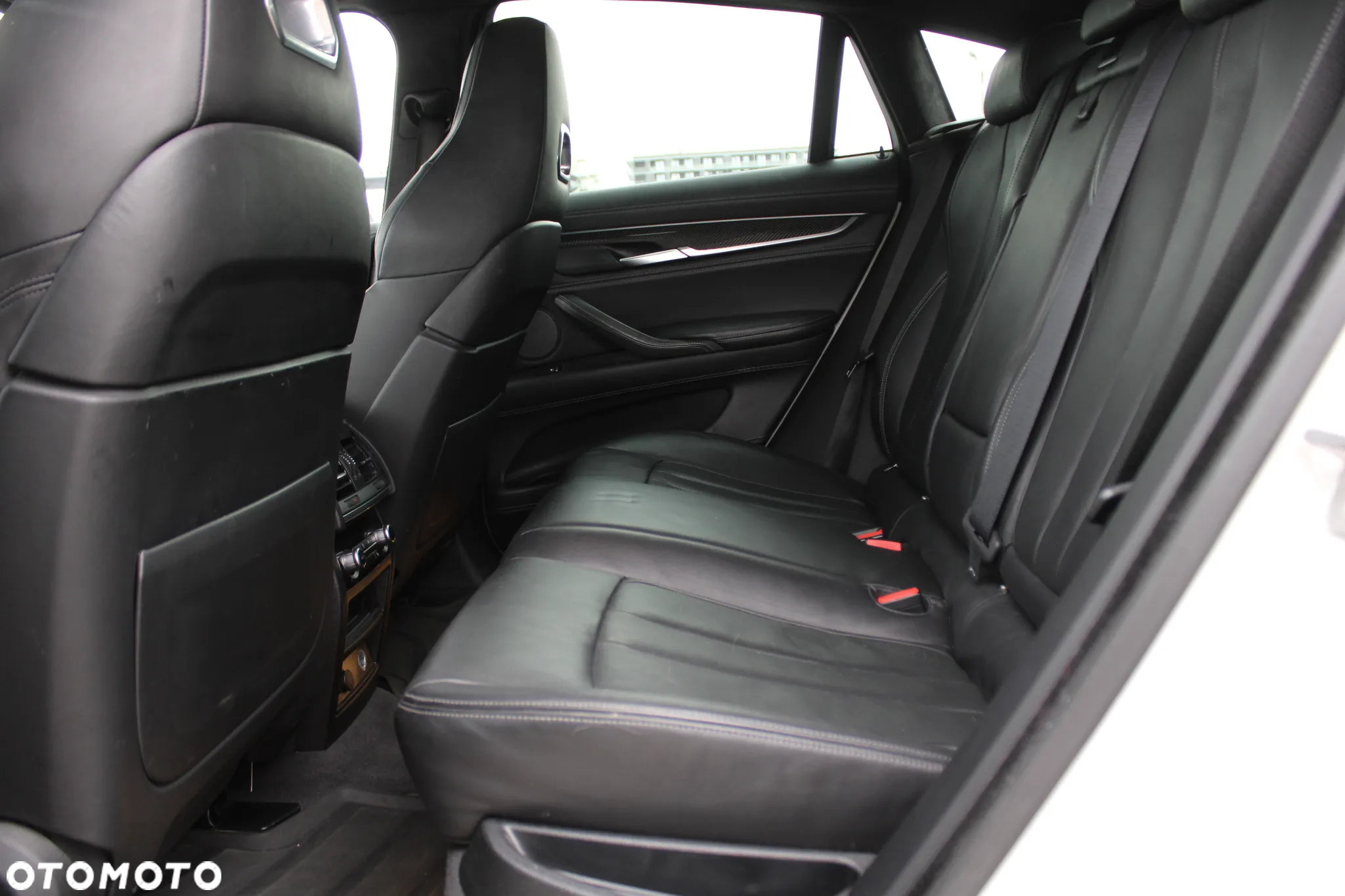BMW X6M - 21