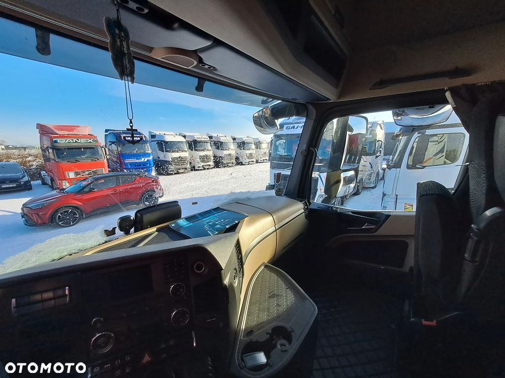 Mercedes-Benz Actros 1843 - 9