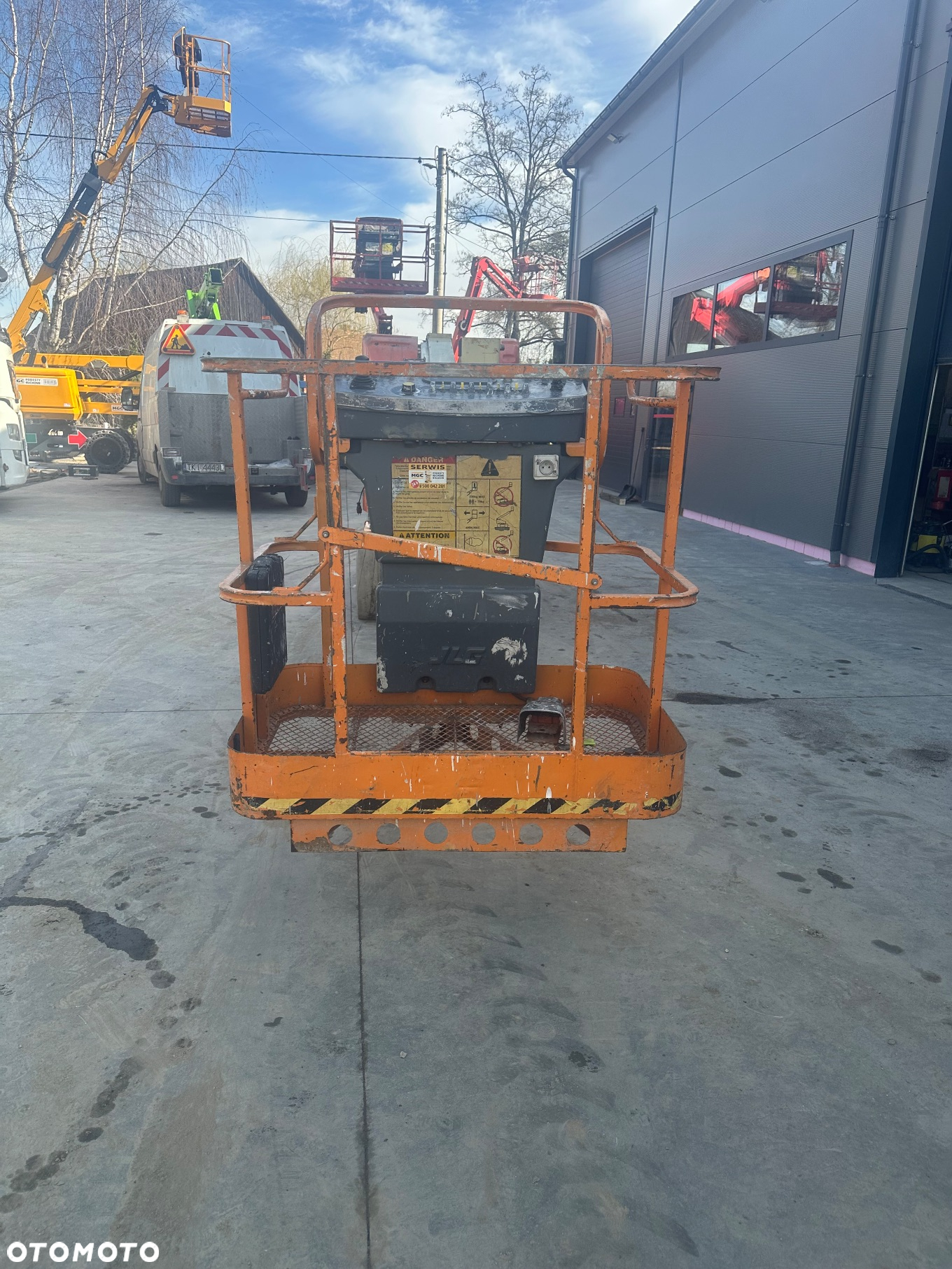 JLG E 300 AJP - 8