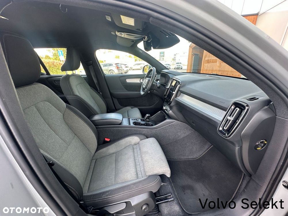 Volvo XC 40 - 31