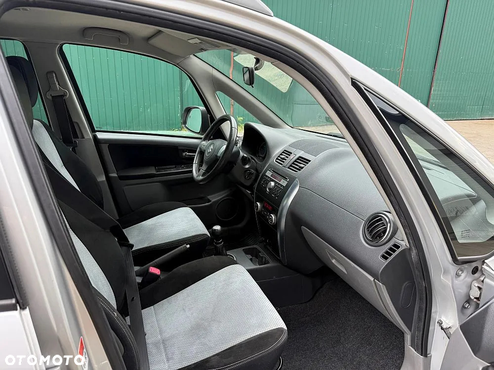 Suzuki SX4 1.6 Premium 4WD - 5