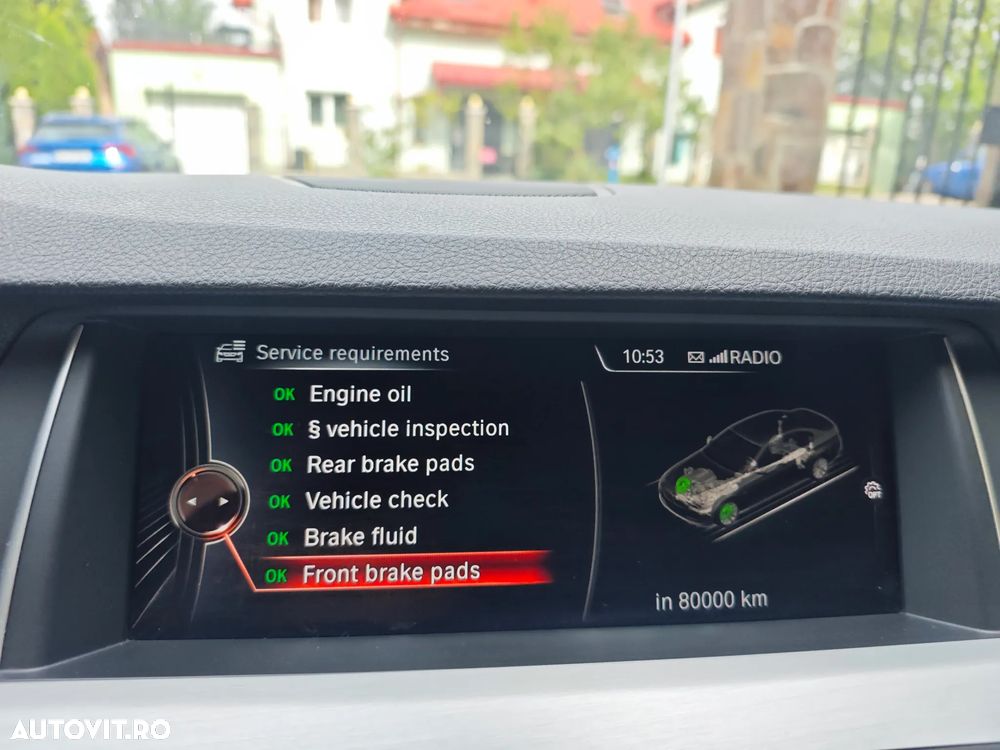 BMW Seria 5 525d xDrive AT - 9