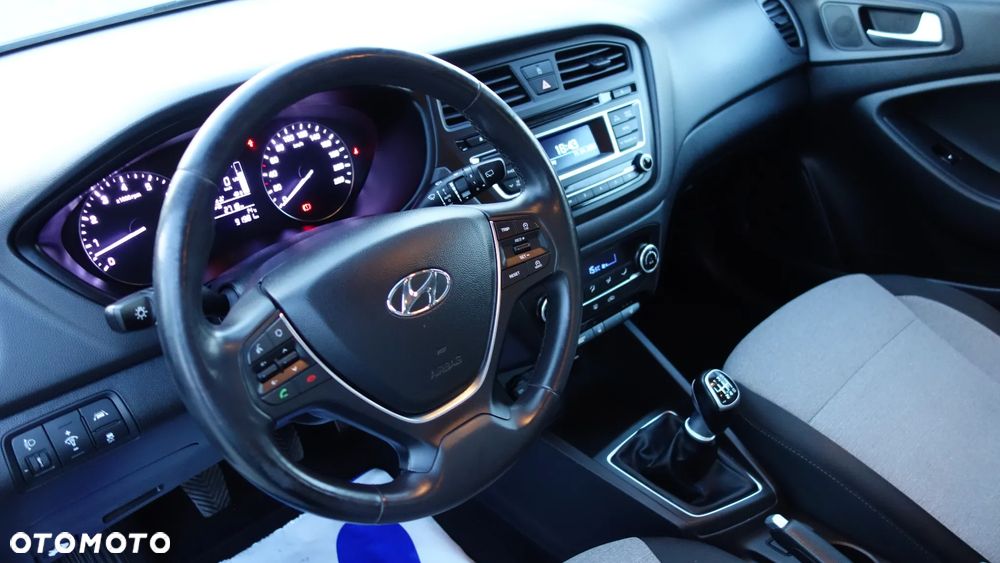 Hyundai i20 1.4 Comfort - 14