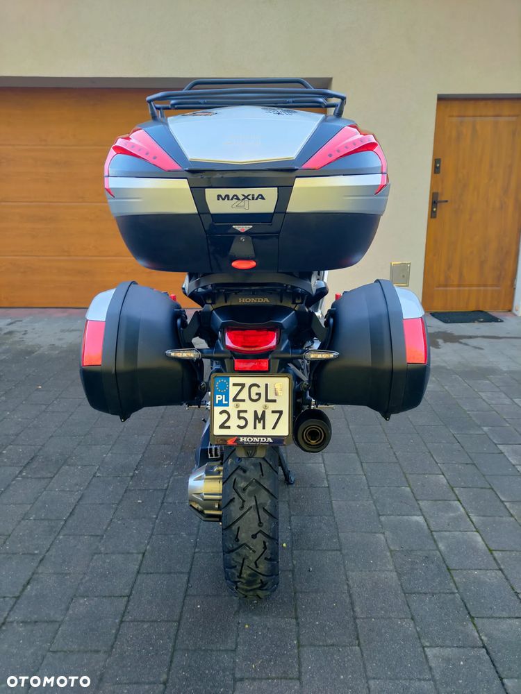 Honda VFR - 5
