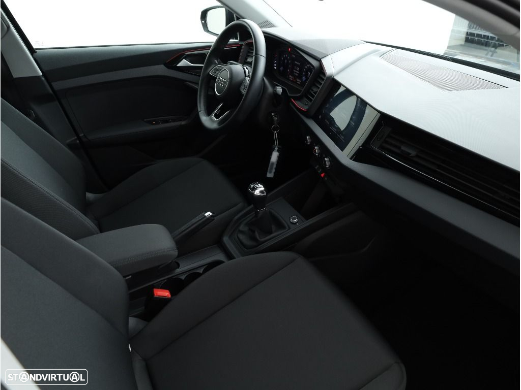 Audi A1 Citycarver 30 TFSI - 14