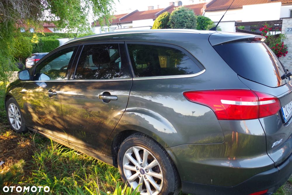 Ford Focus 1.0 EcoBoost Titanium ASS - 5