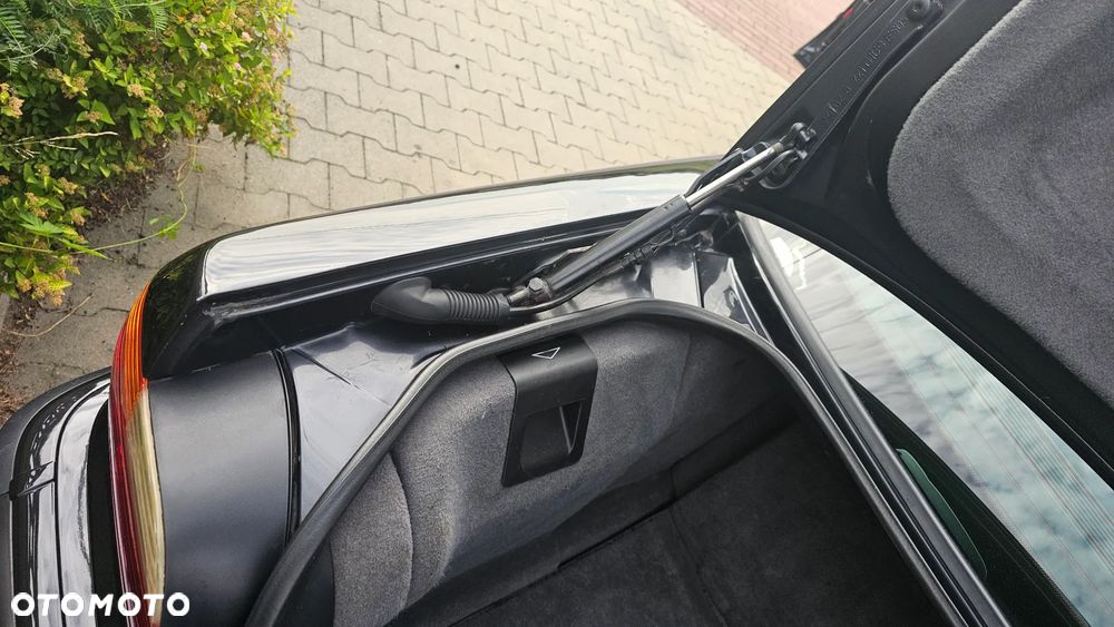 BMW Seria 7 750iL - 34