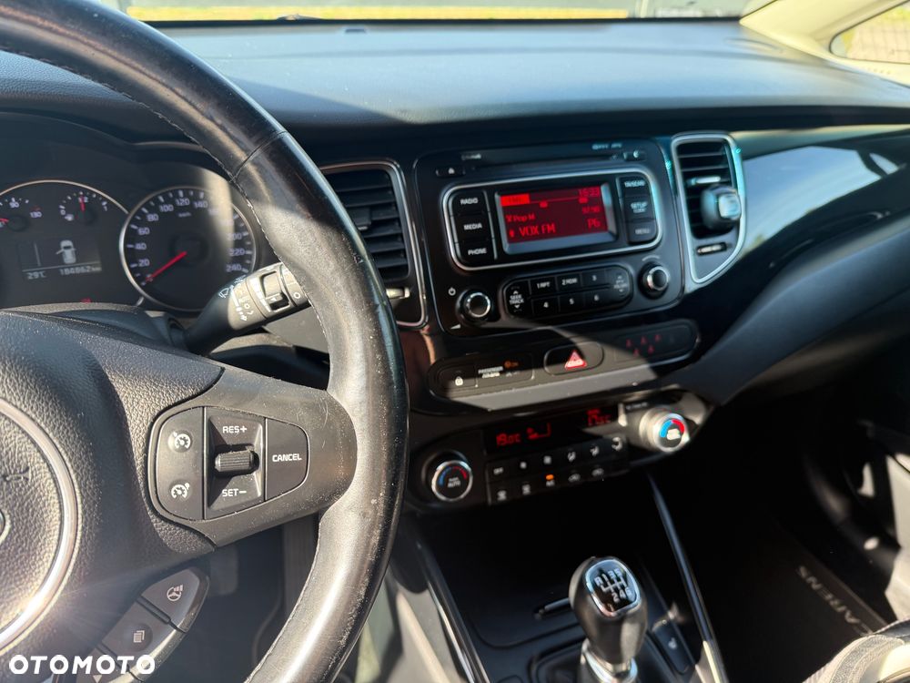 Kia Carens 1.6 GDI L 7os - 9