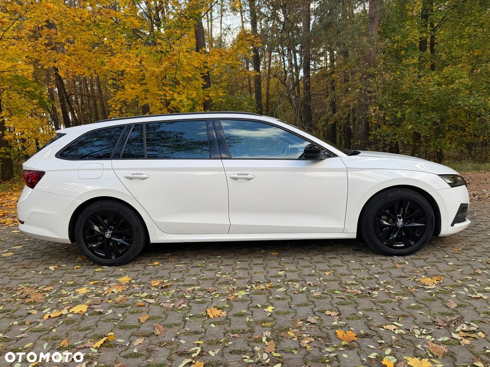 Skoda Octavia 2.0 TDI DSG Sportline - 1