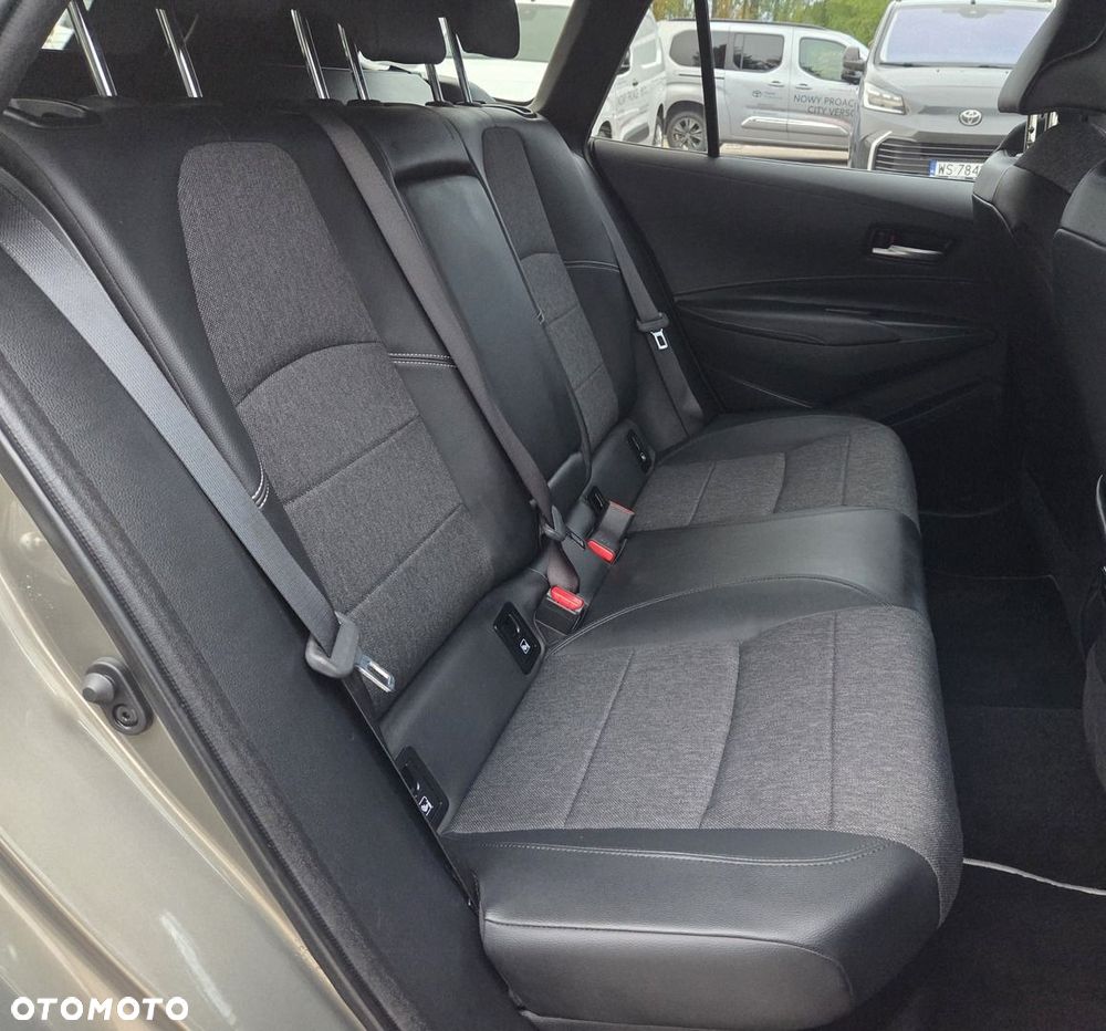 Toyota Corolla 2.0 Hybrid Style - 33