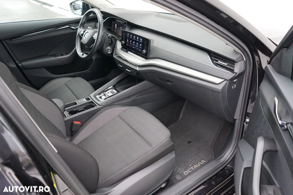 Skoda Octavia 2.0 TDI DSG Ambition - 25