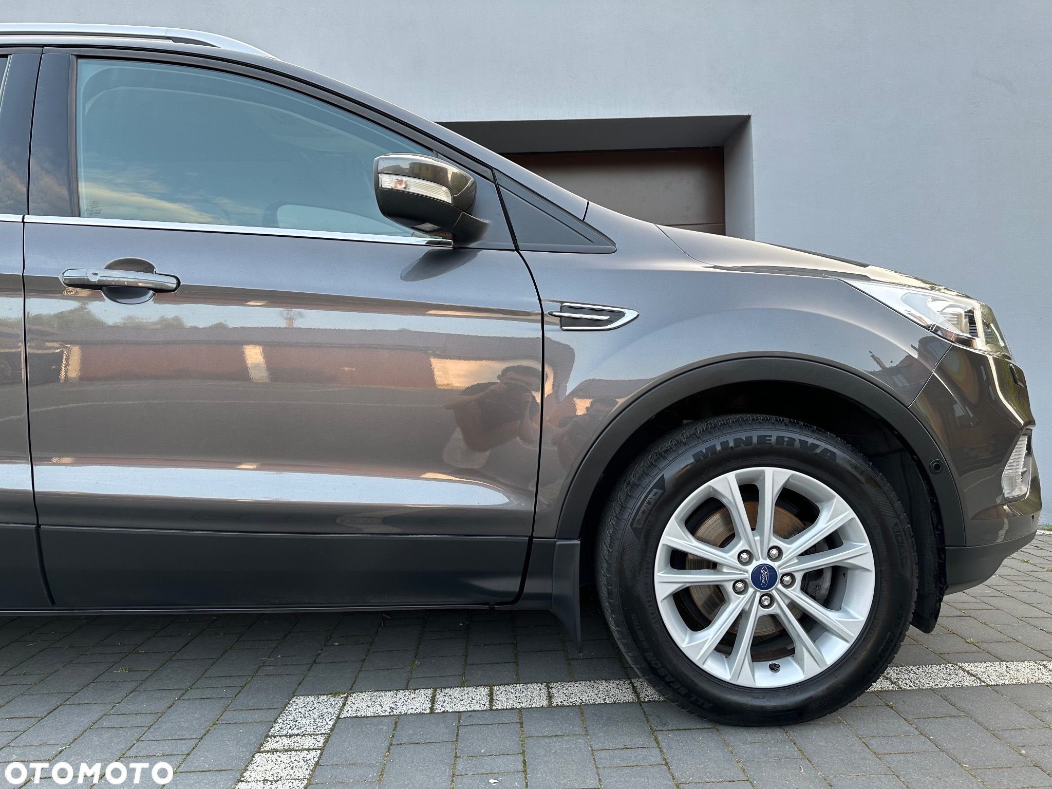 Ford Kuga 1.5 EcoBoost FWD Titanium ASS MMT6 - 5