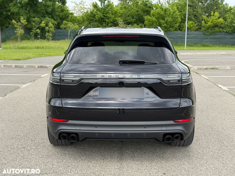 Porsche Cayenne S - 7