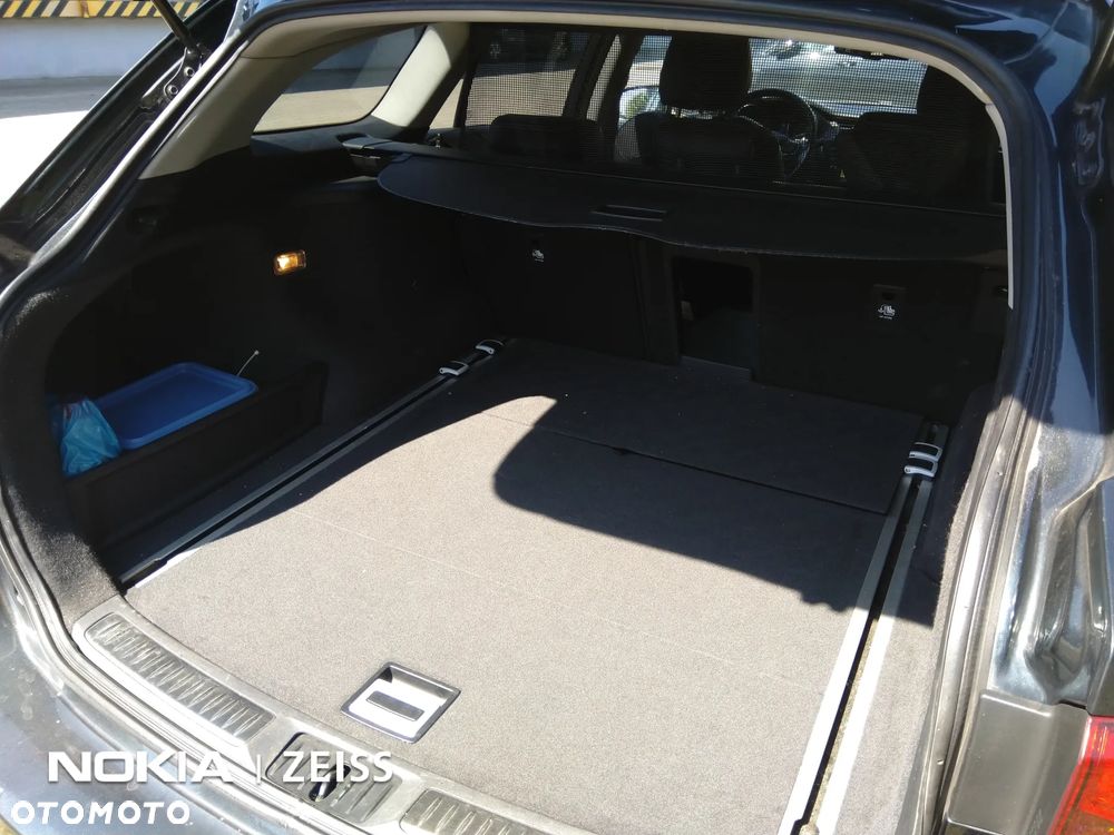 Toyota Avensis 1.8 Premium - 3