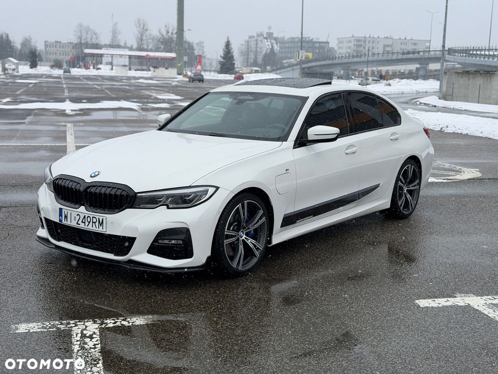 BMW Seria 3 330e M Sport sport - 2