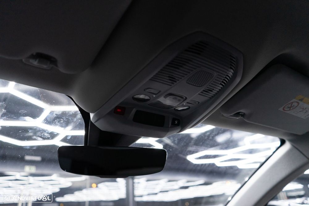 Peugeot 3008 1.6 Hybrid Allure Pack e-EAT8 - 41