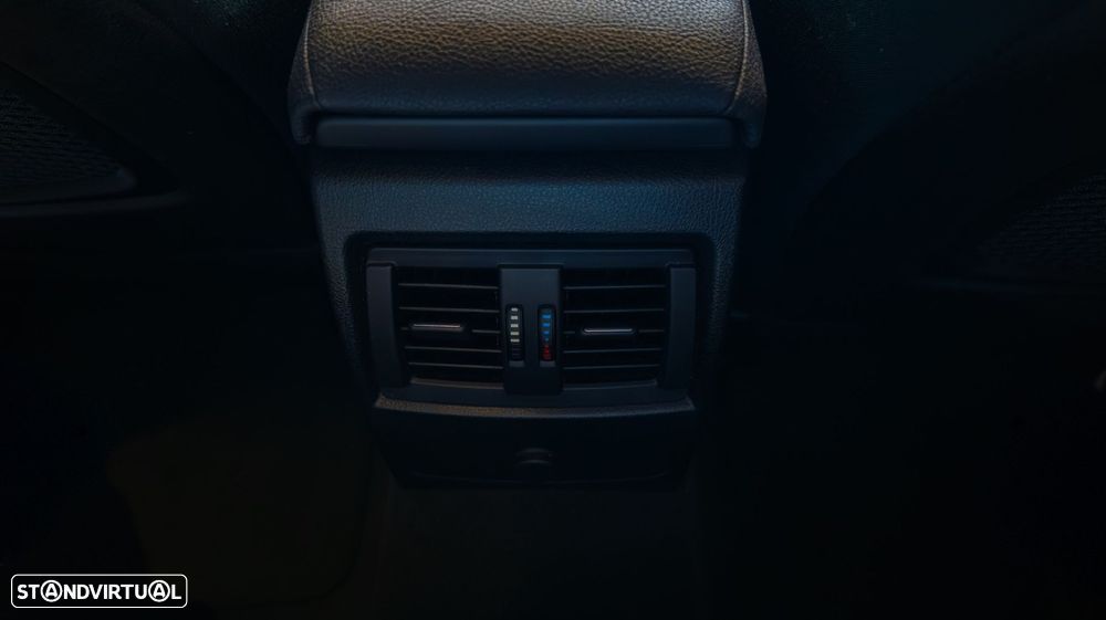 BMW 118 d Advantage - 22
