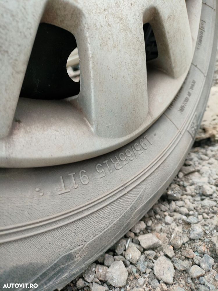 Dezmembrari  VW GOLF 4  1997  > 2006 1.6 Benzina - 6