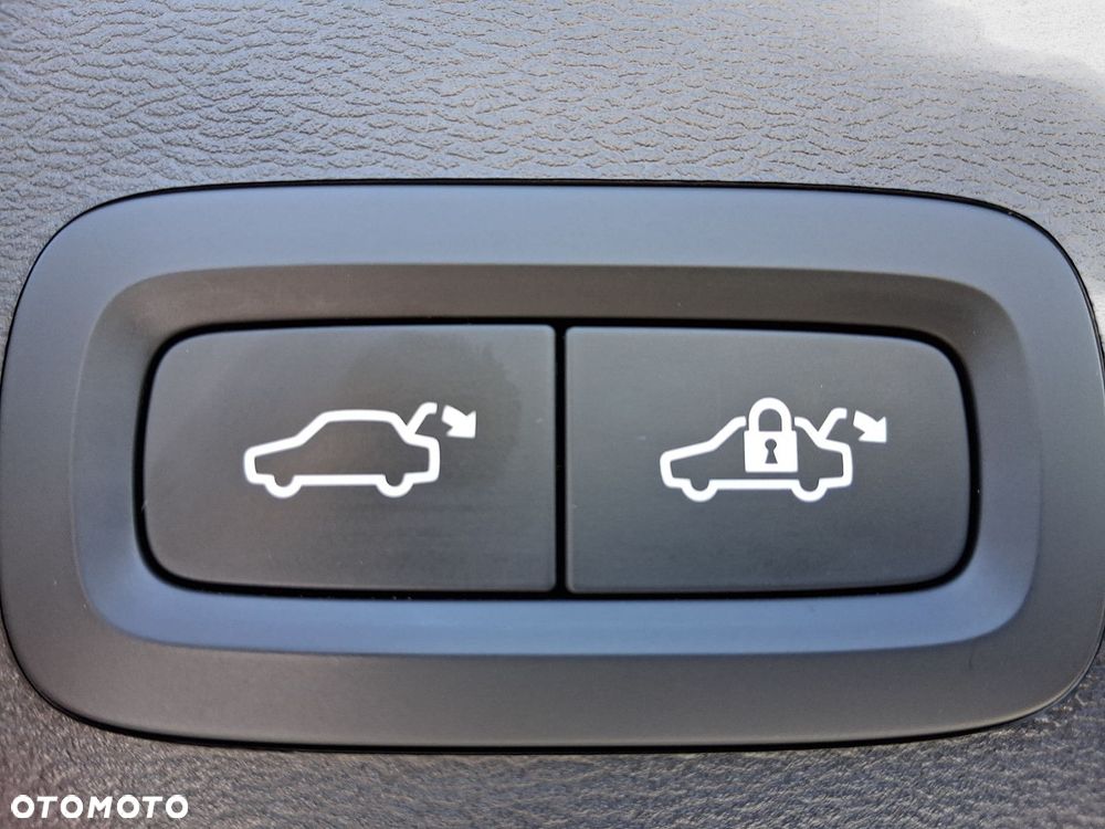 Volvo XC 40 - 20