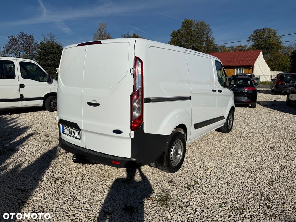 Ford TRANSIT CUSTOM - 4