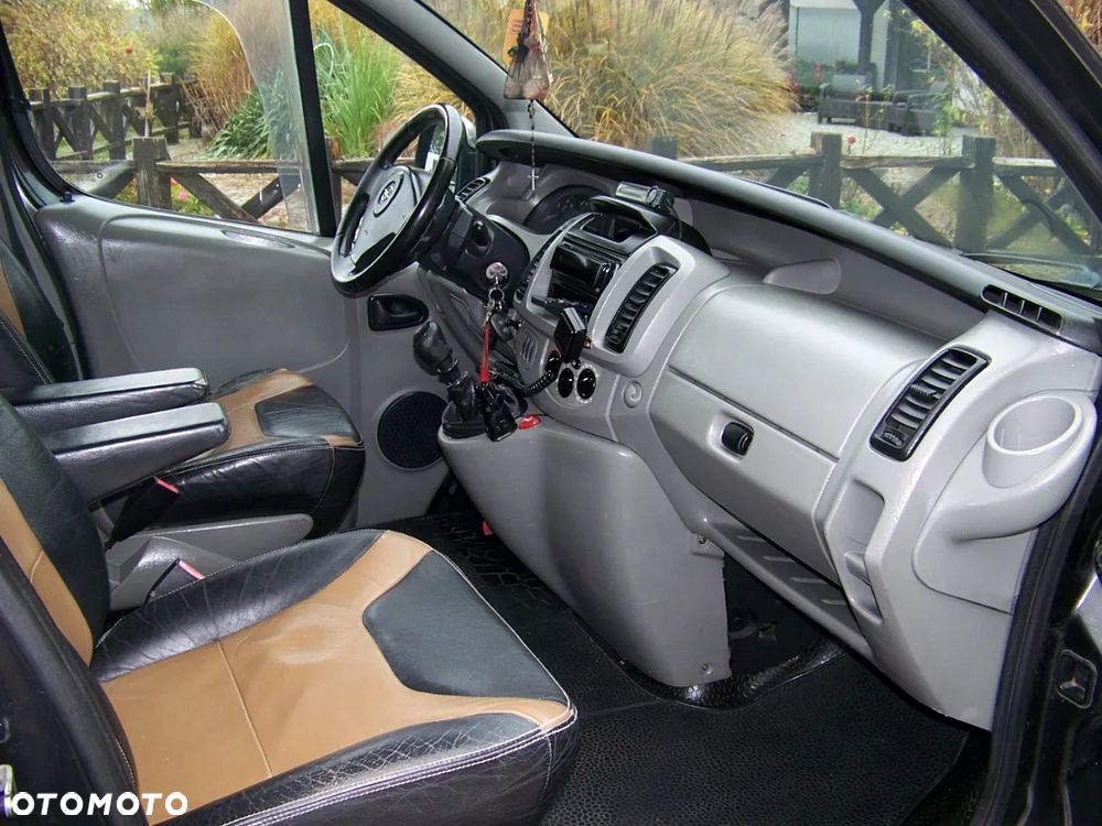 Opel VIVARO - 23