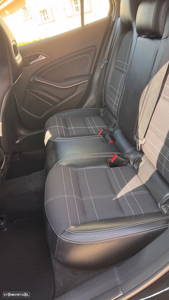 Mercedes-Benz GLA 180 (CDI) d Urban - 9
