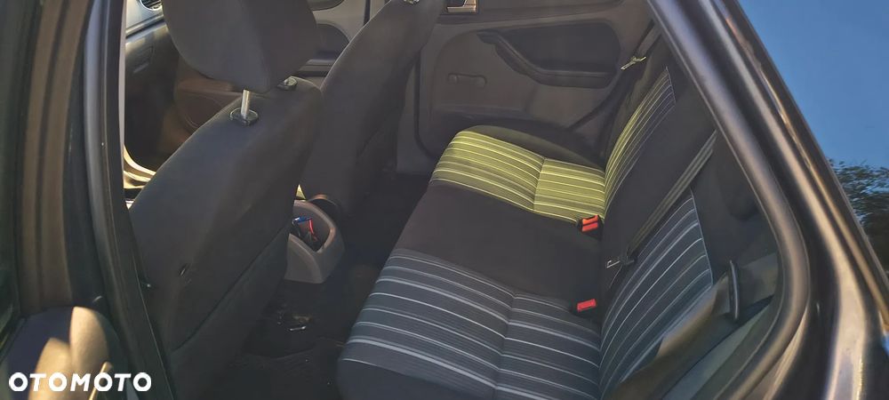 Ford Focus 1.6 Amber X EU5 - 5