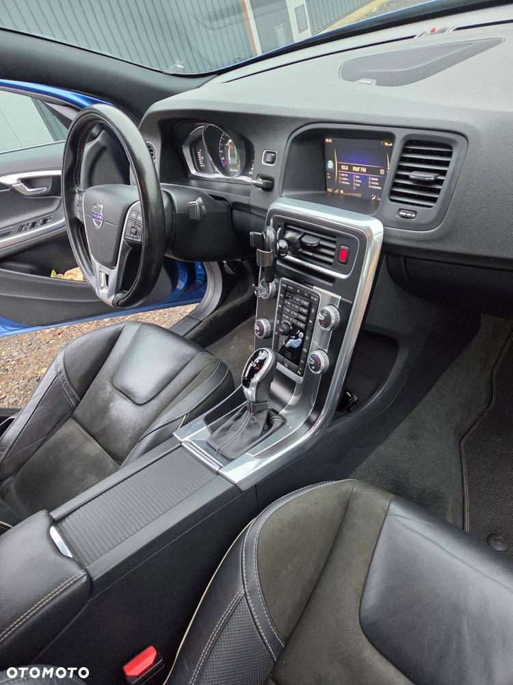 Volvo S60 D4 Drive-E R-Design Momentum - 15