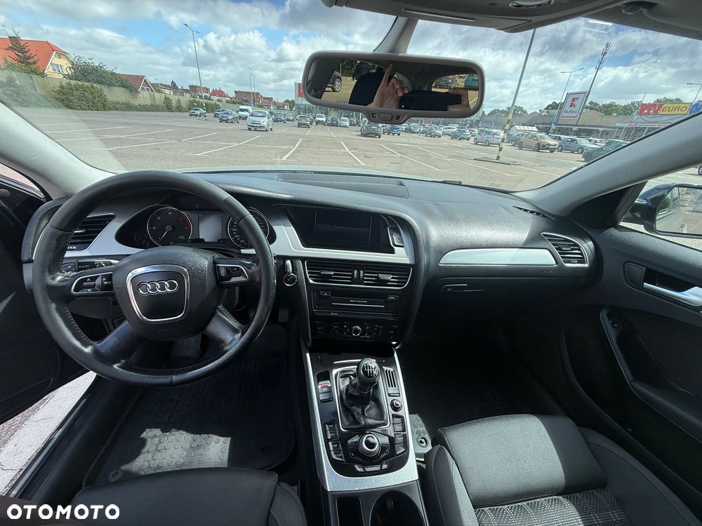 Audi A4 Avant 2.0 TDI - 10