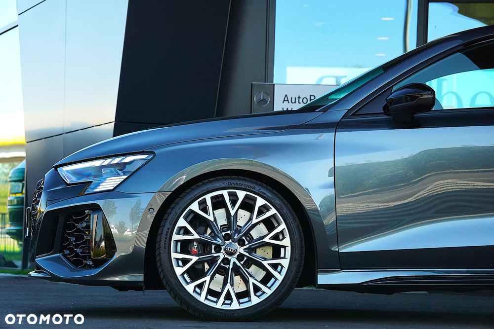 Audi RS3 Sportback TFSI Quattro S tronic - 11