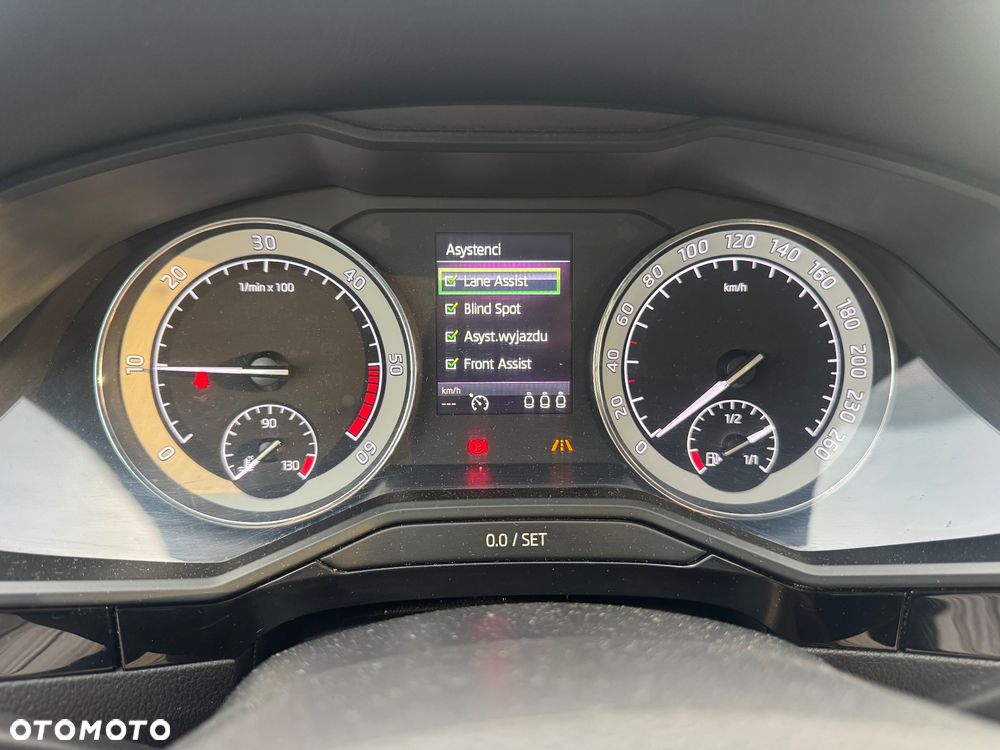 Skoda Superb 2.0 TDI 4x4 L&K DSG - 16