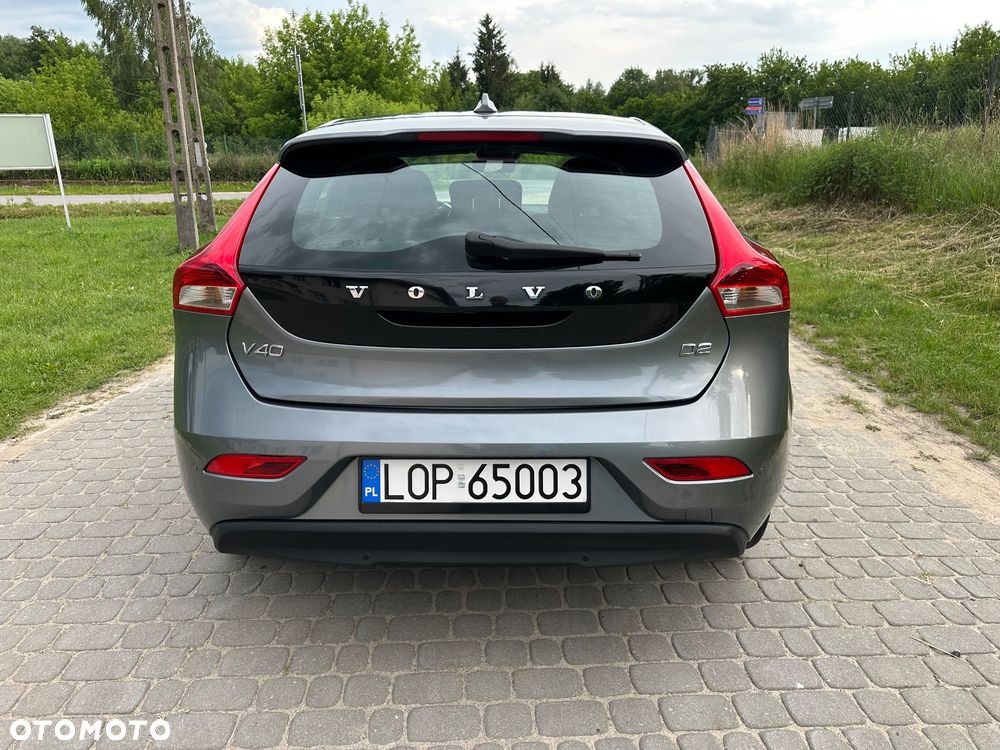 Volvo V40 D2 Momentum - 13