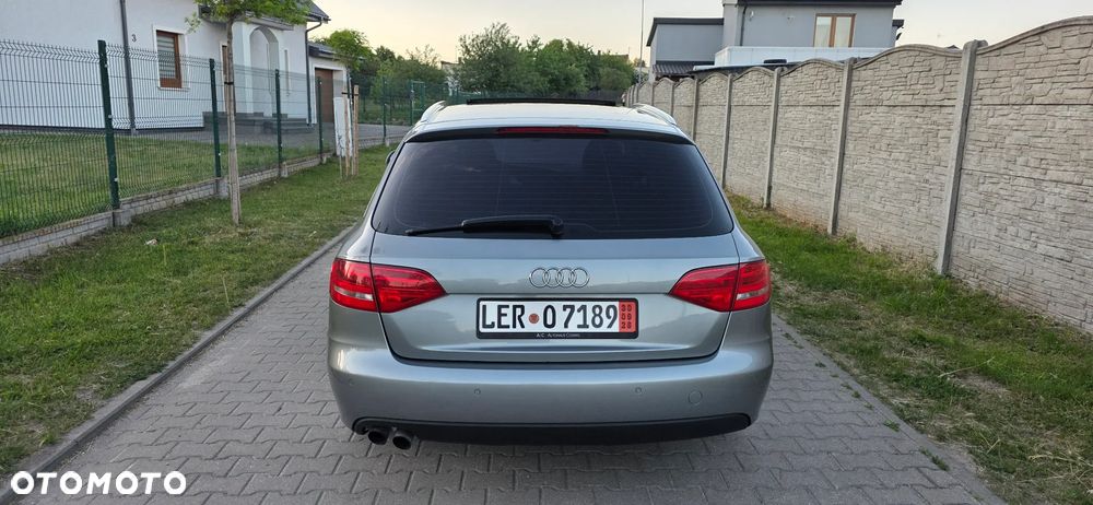 Audi A4 Avant - 16
